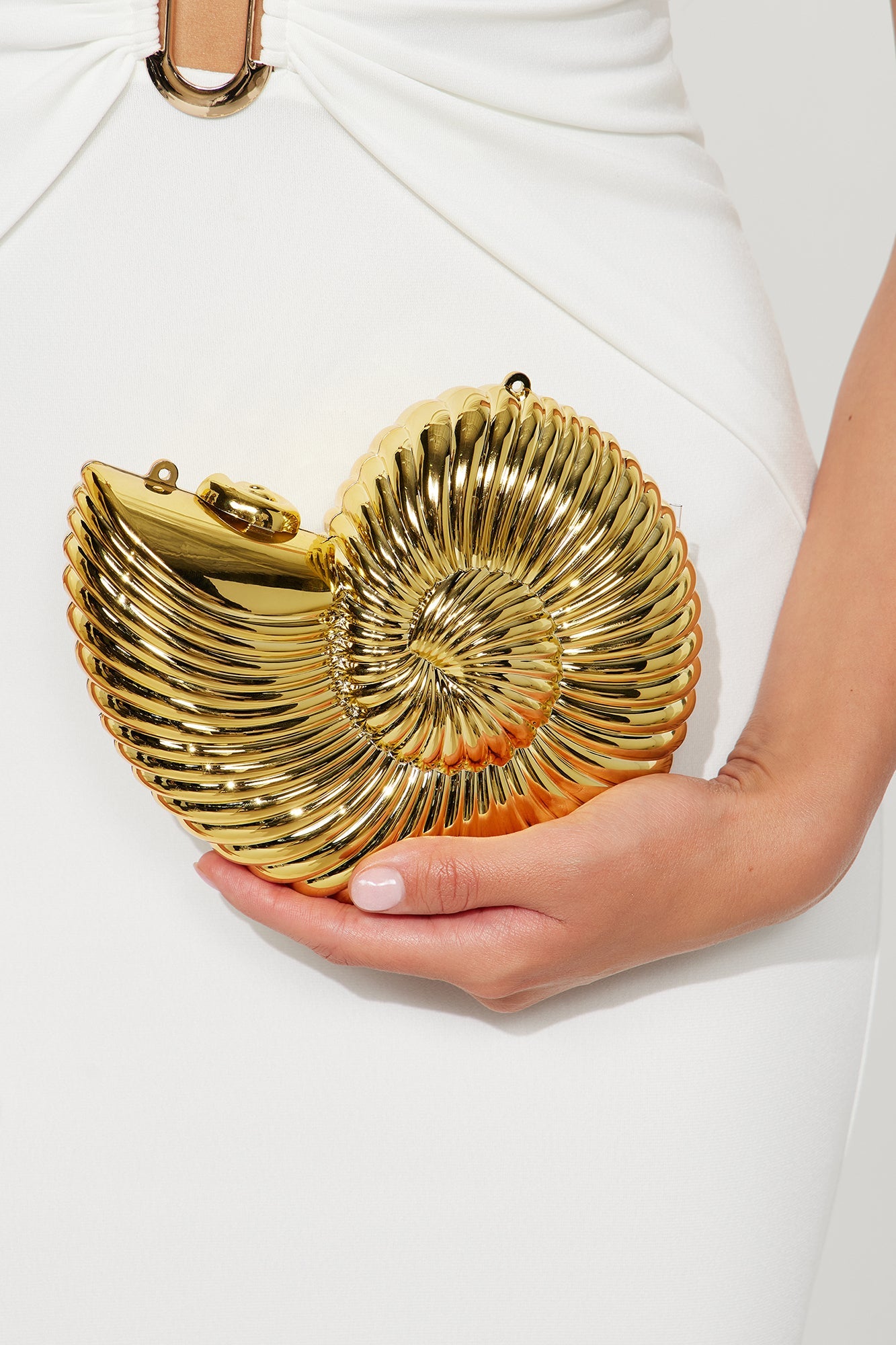 Shellabrate Clutch Handbag - Gold